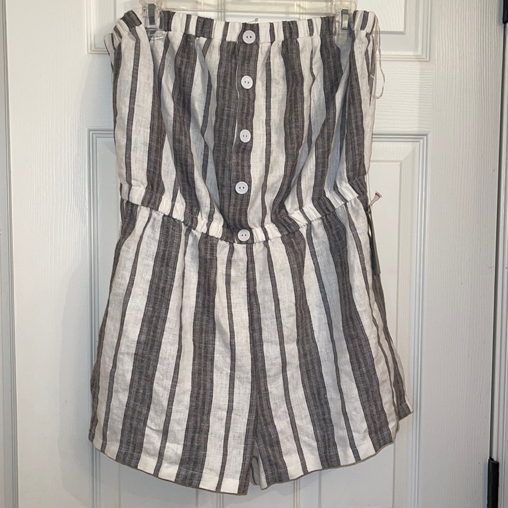 Strapless romper